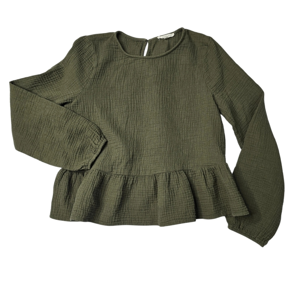 Copper Key Button-Back Peplum Top with Puff Sleeves